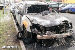 Spalony samochód