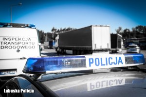 policja podczas działań