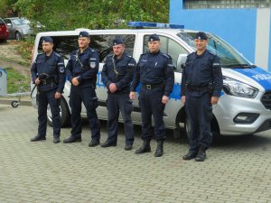 Policjanci- przewodnicy psów