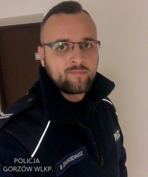 policjant, który zatryzmał nietrzeźwego