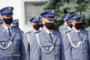 awansowani policjanci podczas uroczystości