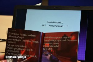 ulotka dotycząca handlu ludźmi