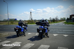 Policjanci na motocyklach