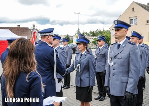 Wręczenie awansów policjantom podczas obchodów Święta Policji.