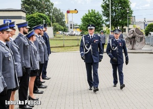 Komendanci Policji zmierzają, aby awansować wyróżnionych policjantów.