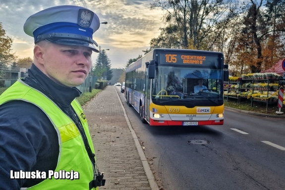 Przed nami „Wszystkich Świętych”. O bezpieczeństwo zadbają policjanci