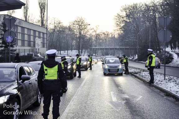 Policjanci nie odpuszczają. Poranne badania trzeźwości