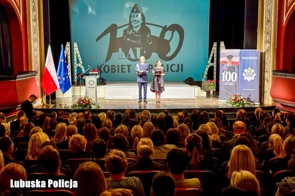 Profesjonalizm, empatia, zaangażowanie – kobiety w niebieskim mundurze od ponad 100 lat. Uroczysta gala lubuskiej Policji
