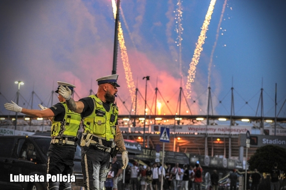 Światowy żużel zawitał do Gorzowa. Policjanci zabezpieczali Speedway Grand Prix