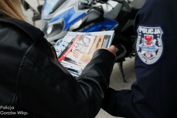 STOP PIJANYM KIEROWCOM  - PROFILAKTYCZNE DZIAŁANIA POLICJANTÓW