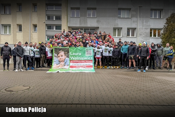 Biegniemy i maszerujemy dla 3-letniej Laury – charytatywna inicjatywa, która łączy serca i daje nadzieję