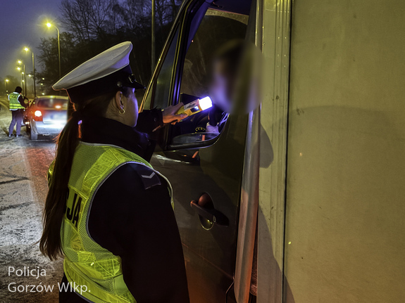 Nietrzeźwi zatrzymani o poranku. Niebezpieczny incydent także w nocy