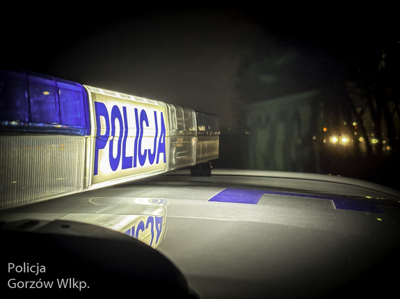 Policjanci zabezpieczyli katalizator. Dotychczas nikt nie zgłosił kradzieży